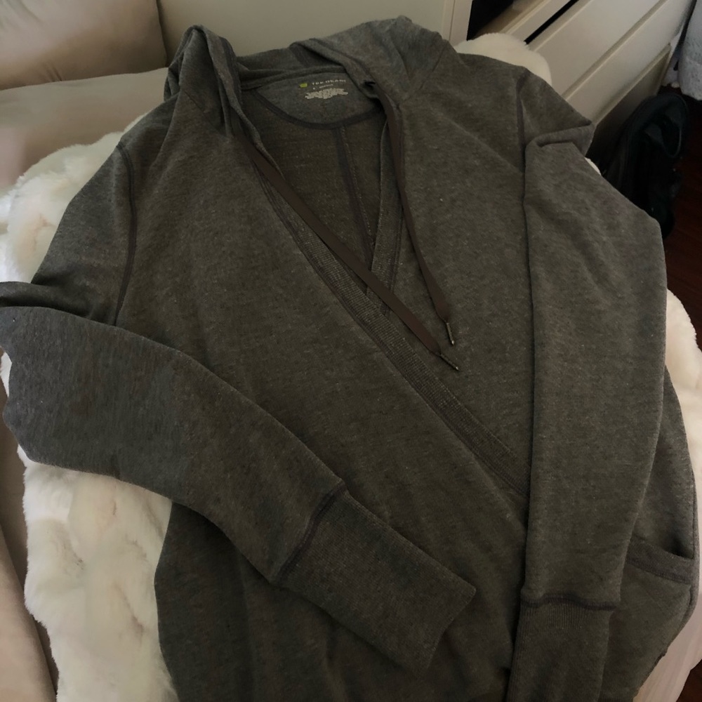 Gym coverup sweater